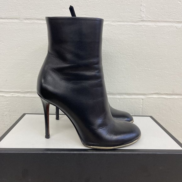 Givenchy Womens Black Leather Round Toe High Heel Ankle Zip Booties Shoes Sz 7.5 - Picture 2 of 11